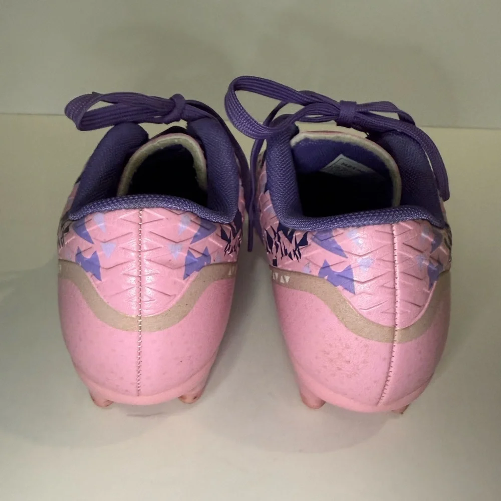 Dream Pairs Girls Soccer Shoes in Pink and Purple